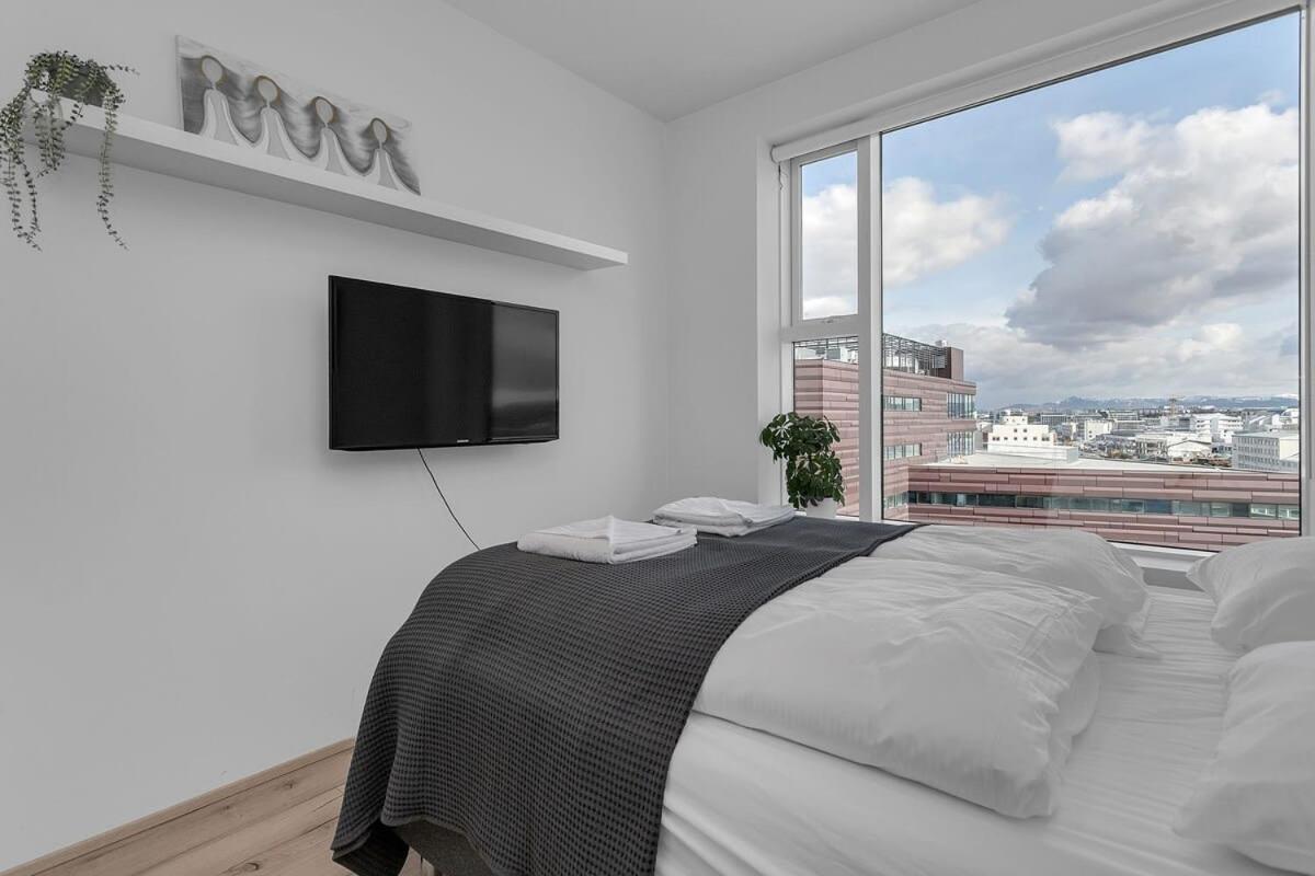 Spacious Luxury 3Br Apartment With 2 Bathrooms 1003 Ρέυκιαβικ Εξωτερικό φωτογραφία